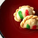 きっぱん入り闘鶏餃（たうちぃちょう)を販売中です